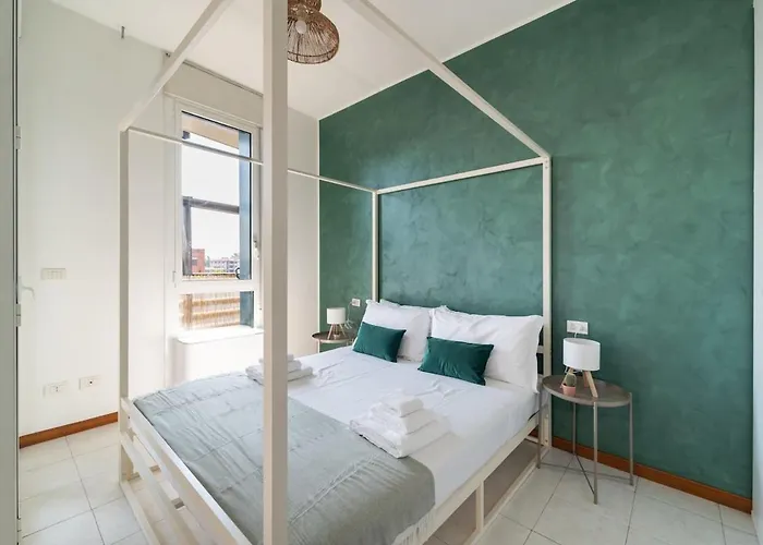 Station Tower Terrace * Boloňa